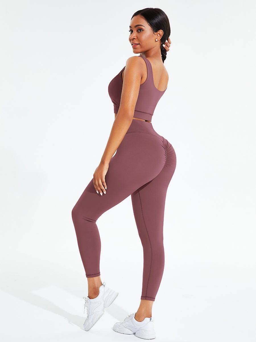 Seamless sports bra & high waisted leggings